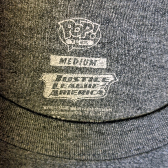 Funko DC Wonder Woman t-shirt - Picture 3 of 4